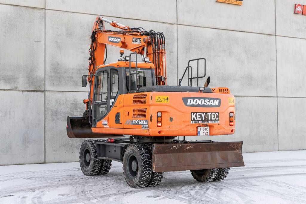 Doosan DX 140 W-3