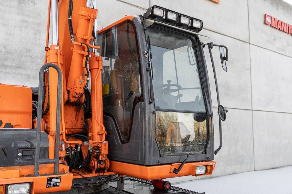 Doosan DX 140 W-3