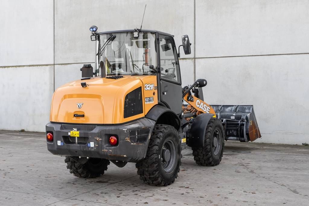 CASE 321 F