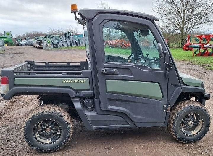 John Deere Gator XUV 865M