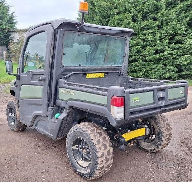 John Deere Gator XUV 865M