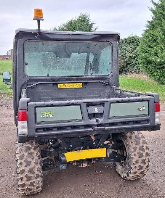 John Deere Gator XUV 865M