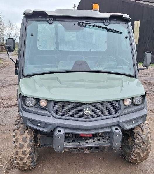 John Deere Gator XUV 865M
