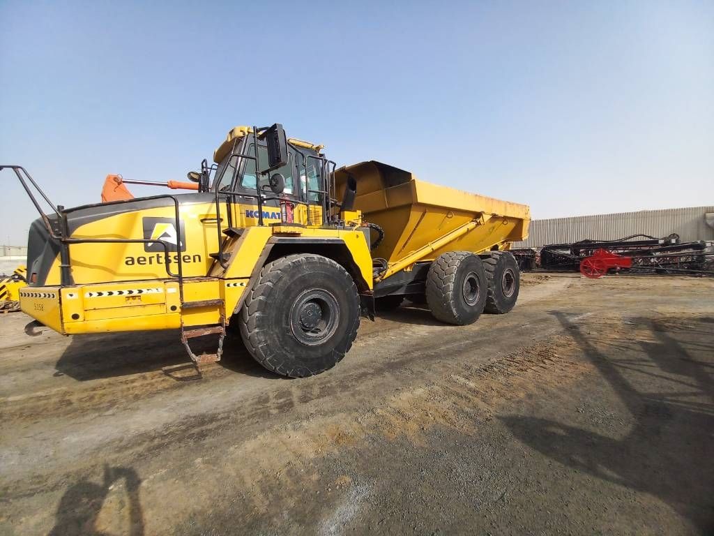 Komatsu HM400-3R (4 pcs available in Abu Dhabi)