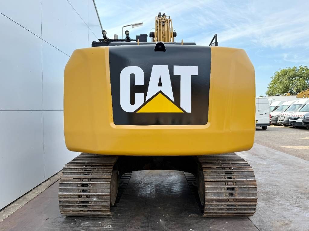 CAT 318FL - Hammer Lines / Quick Coupler / Camera