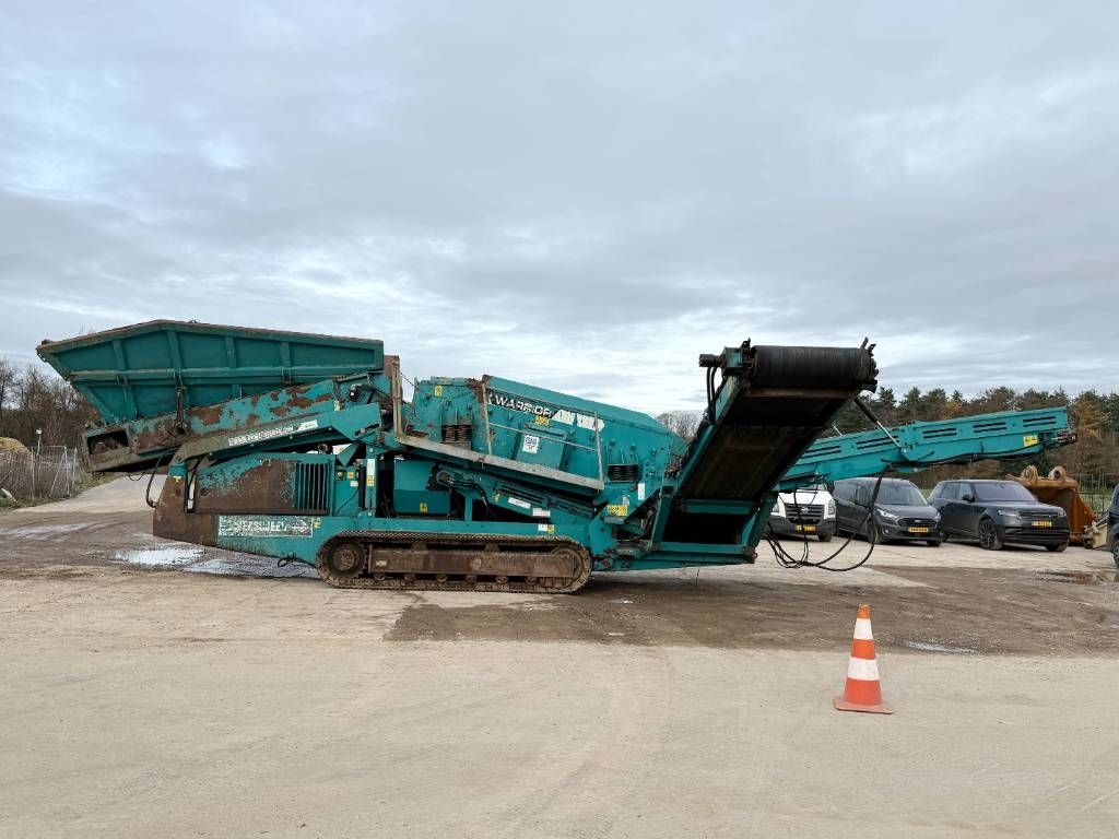 PowerScreen Warrior 1400 - Caterpillar Engine / 3 Conveyors