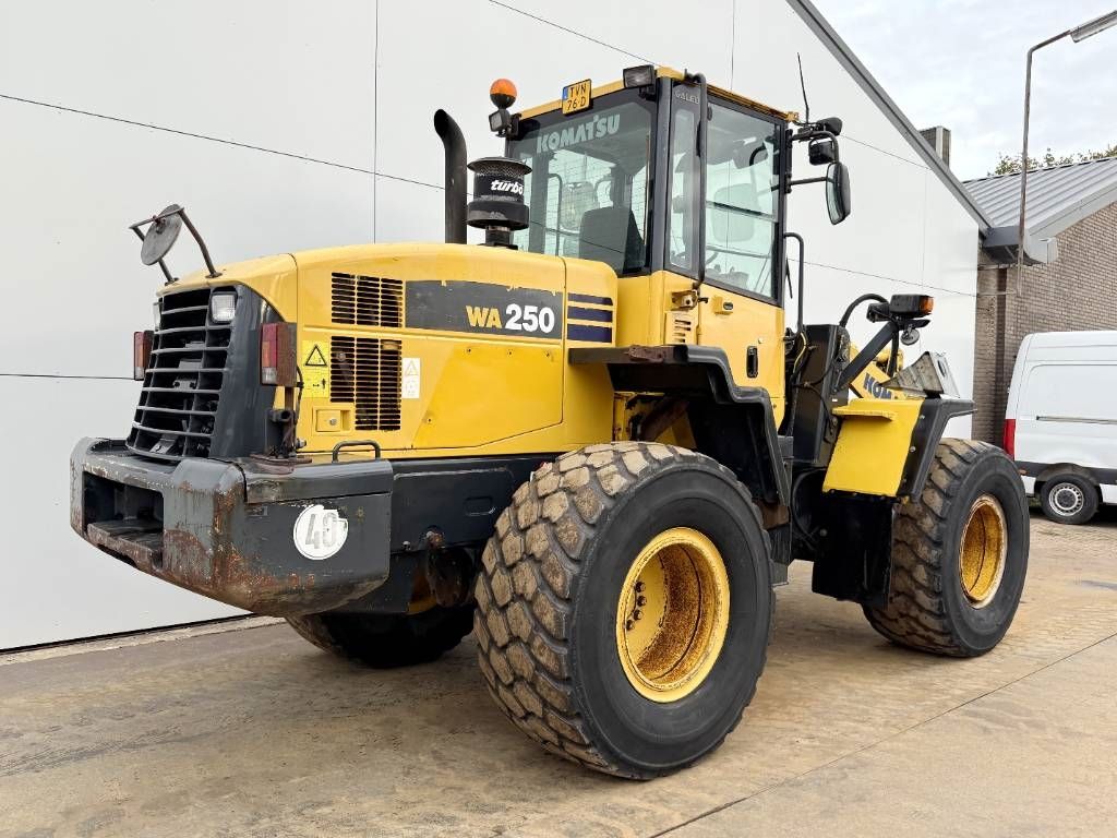 Komatsu WA250-5 - Dutch Machine / 3rd Function