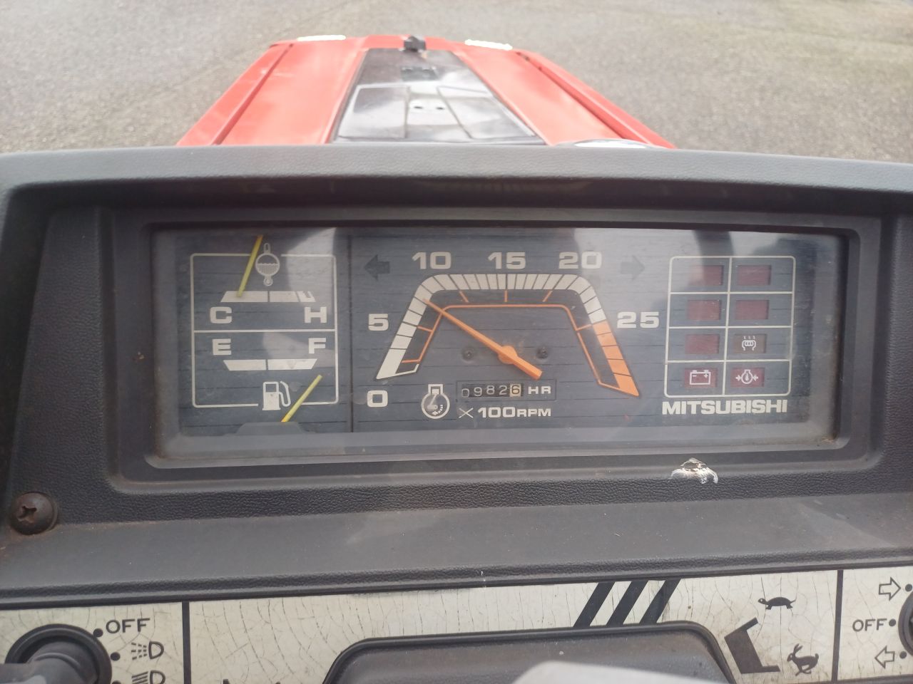 Minitrekker op gazonbanden mitsubishi MT18