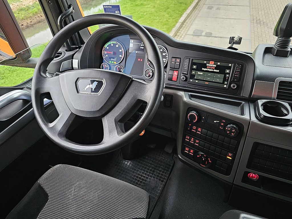 M.A.N. 26.420 TGS 6x2/4 adr at 285tkm