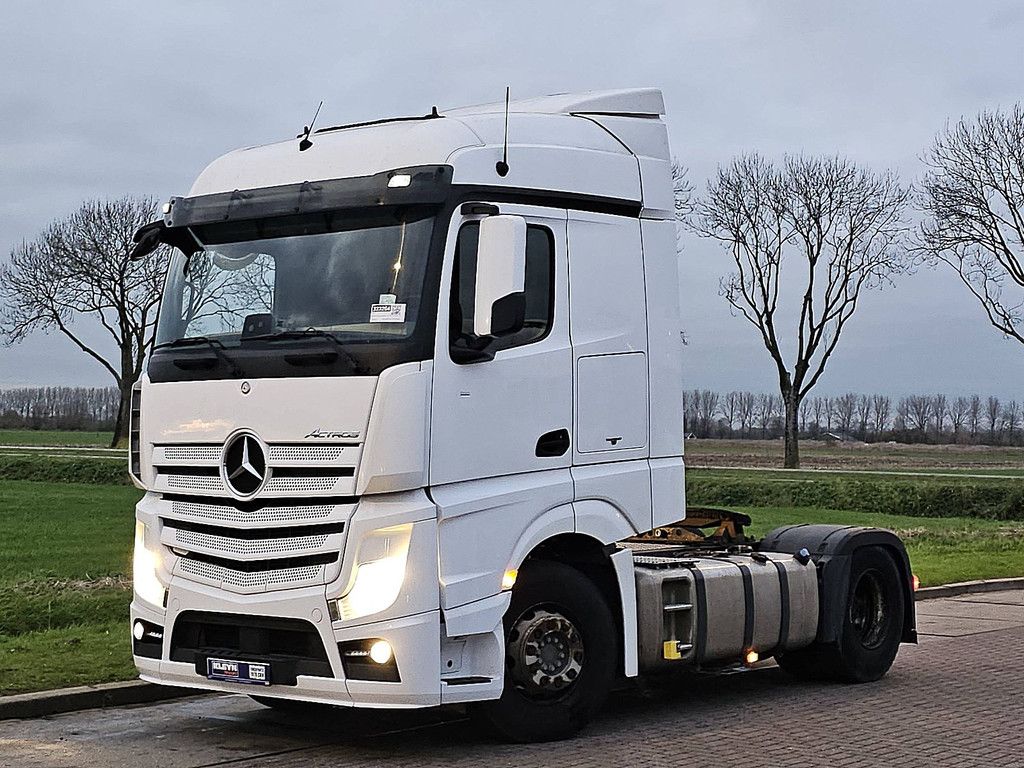 MERCEDES-BENZ ACTROS 1845 LS