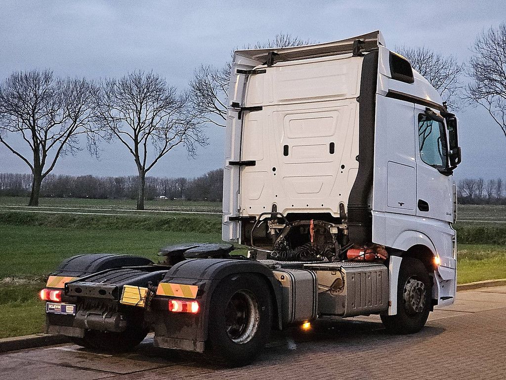 MERCEDES-BENZ ACTROS 1845 LS