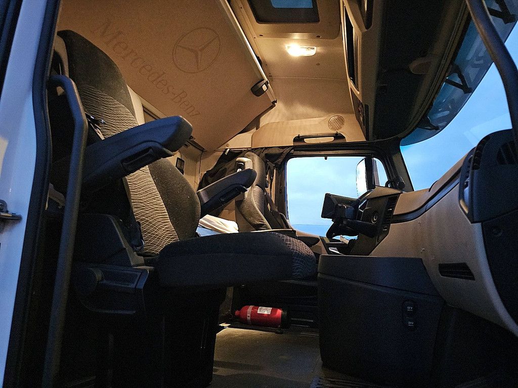 MERCEDES-BENZ ACTROS 1845 LS