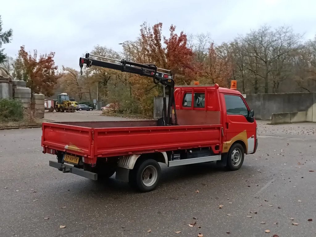 Mazda E2200 Pick-Up met laadkraan Hiab 008T
