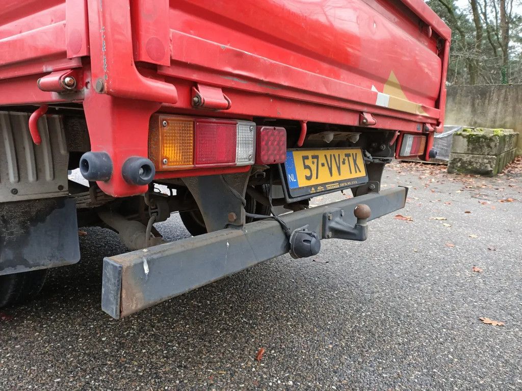 Mazda E2200 Pick-Up met laadkraan Hiab 008T