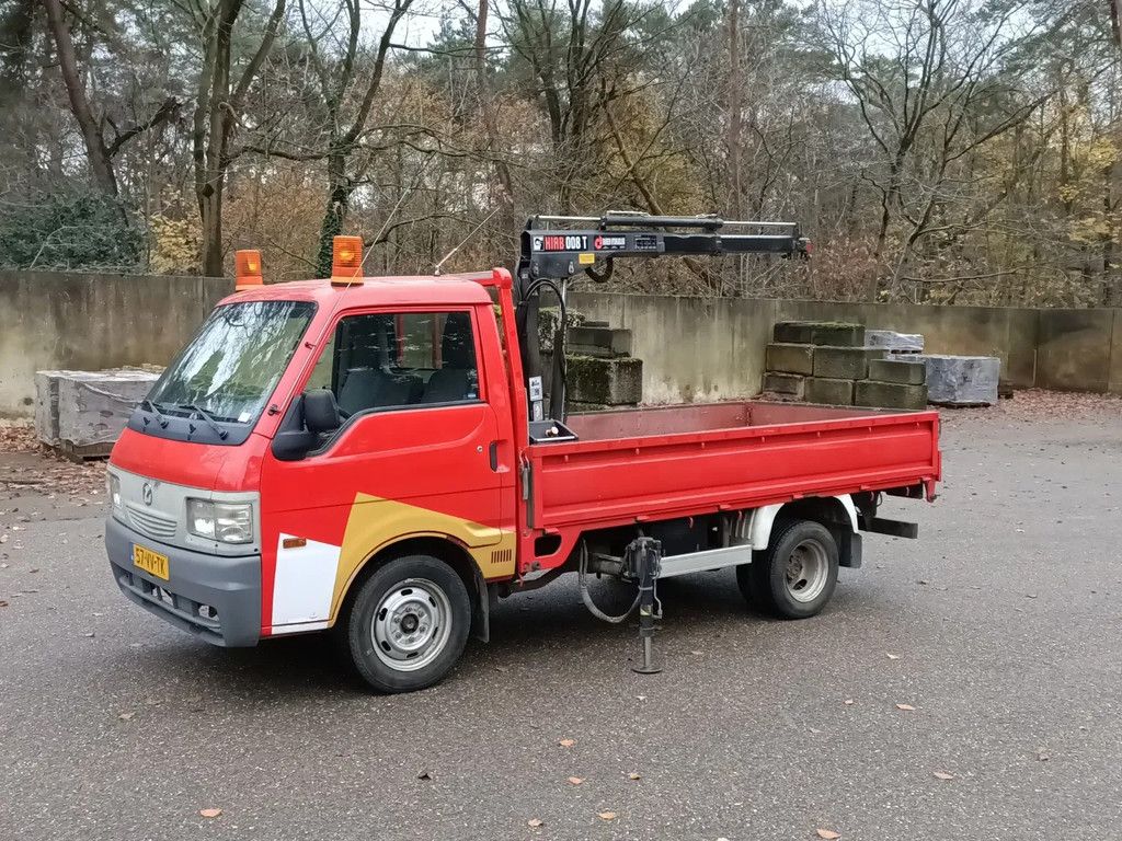 Mazda E2200 Pick-Up met laadkraan Hiab 008T