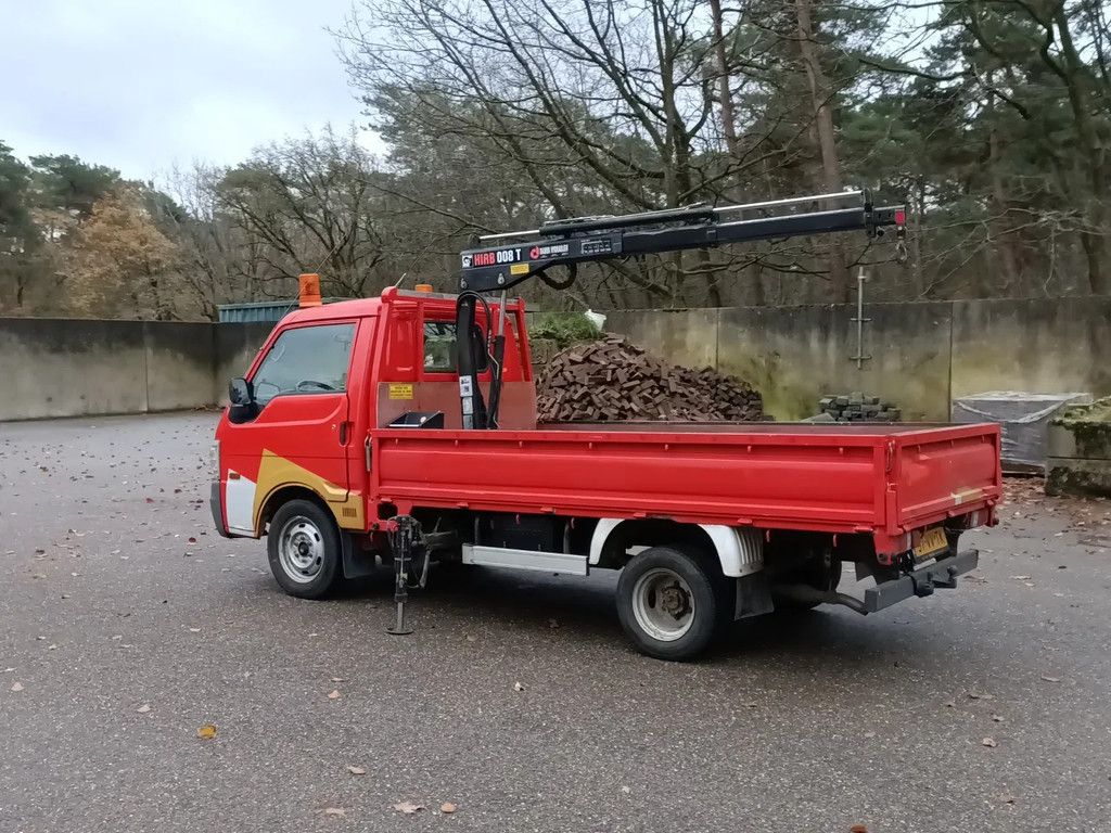 Mazda E2200 Pick-Up met laadkraan Hiab 008T
