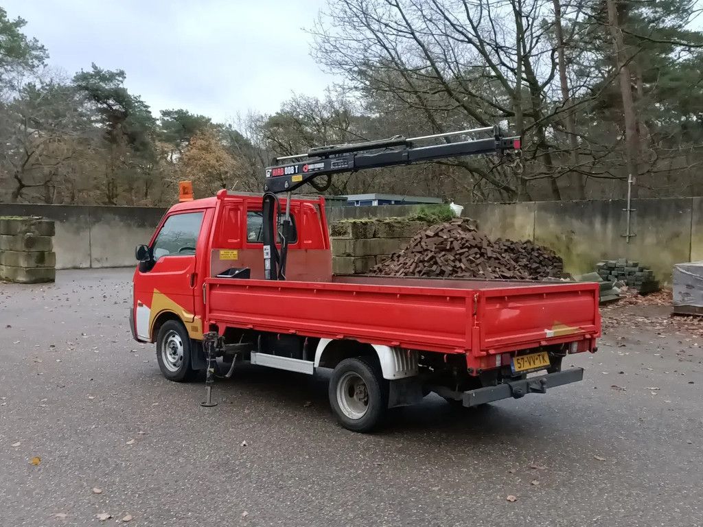 Mazda E2200 Pick-Up met laadkraan Hiab 008T