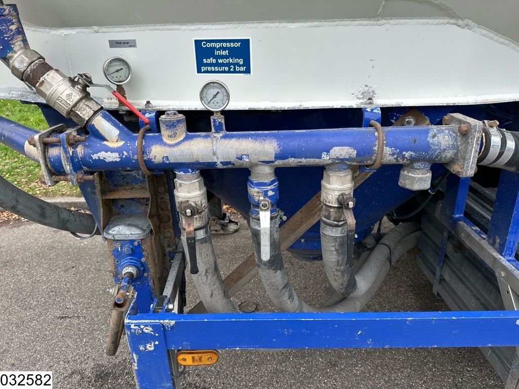 Feldbinder Silo 40.000 Liter