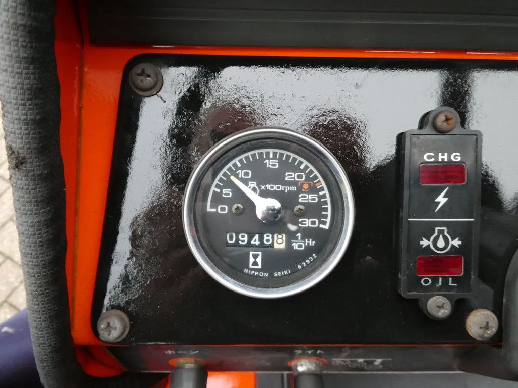 Hinomoto E1804 4wd / 0948 Draaiuren / Miditrekker