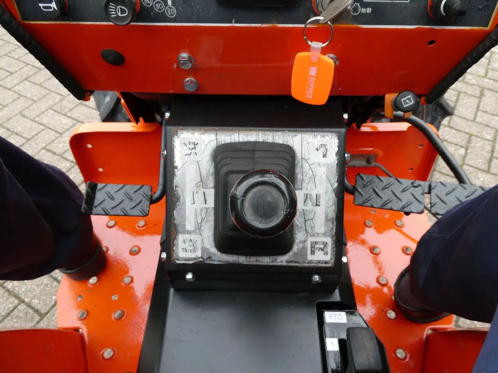 Hinomoto E1804 4wd / 0948 Draaiuren / Miditrekker