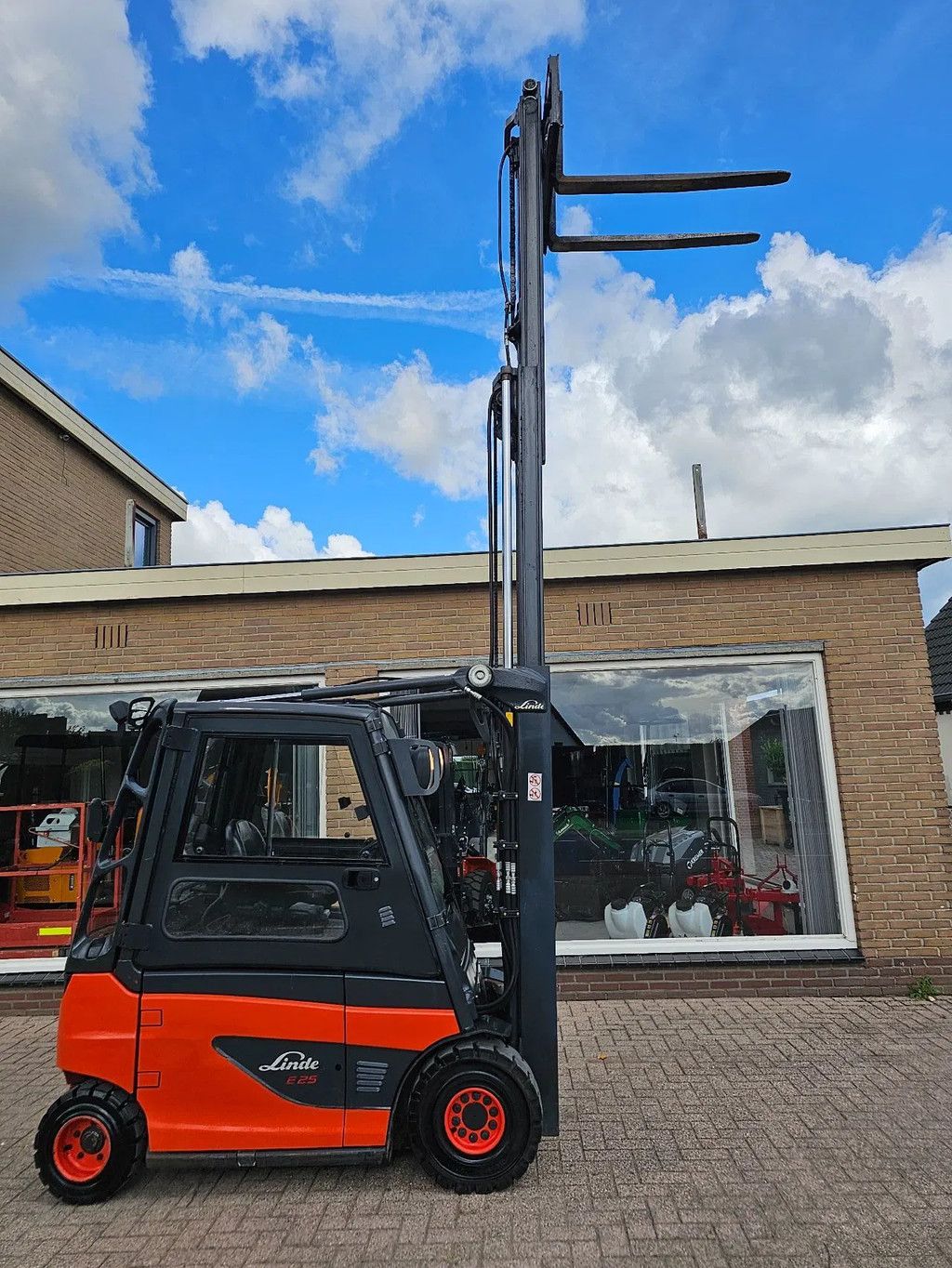 Linde Linde e25 bj 2015 accu 2022 elektrische heftruck