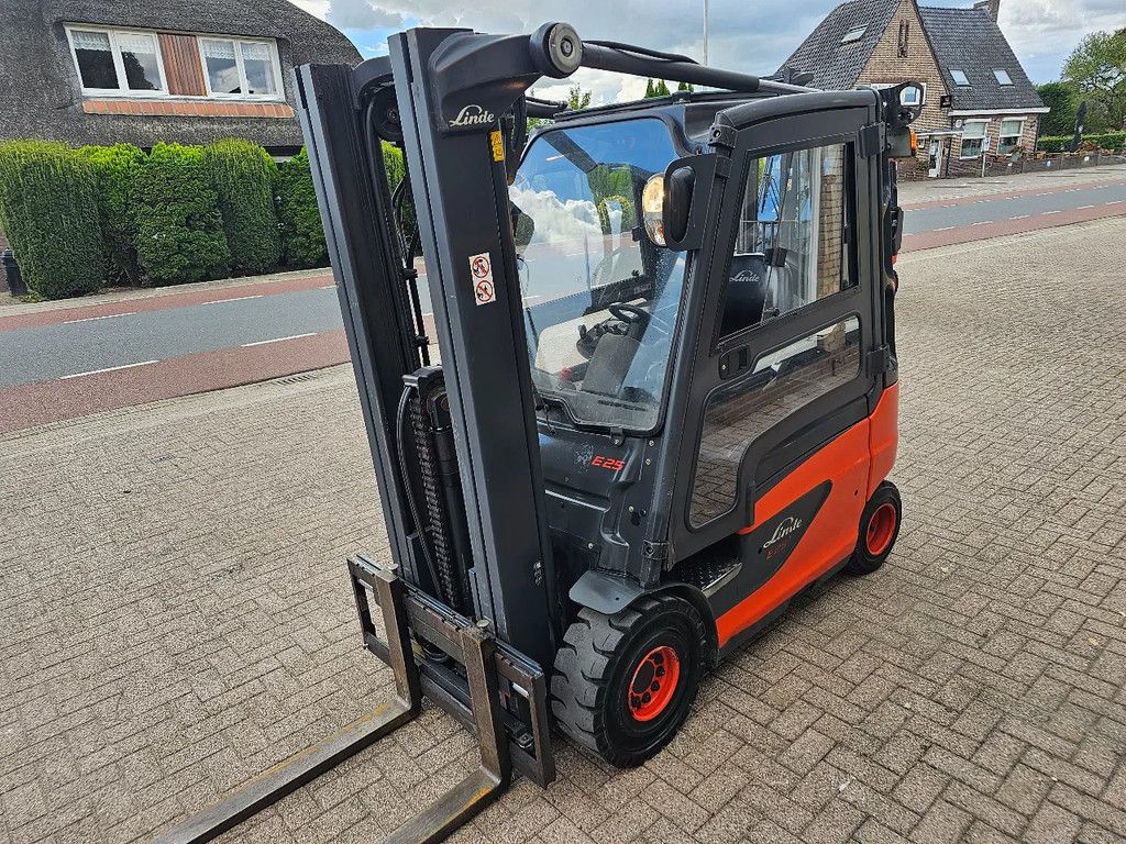 Linde Linde e25 bj 2015 accu 2022 elektrische heftruck