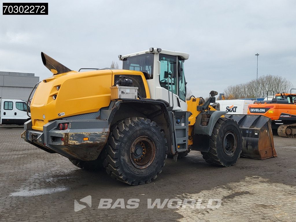 Liebherr L556