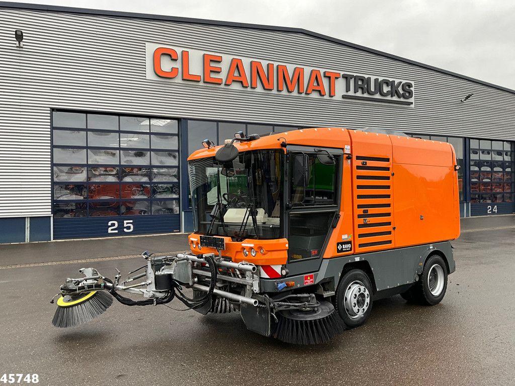 Ravo 580 with 3-rd brush