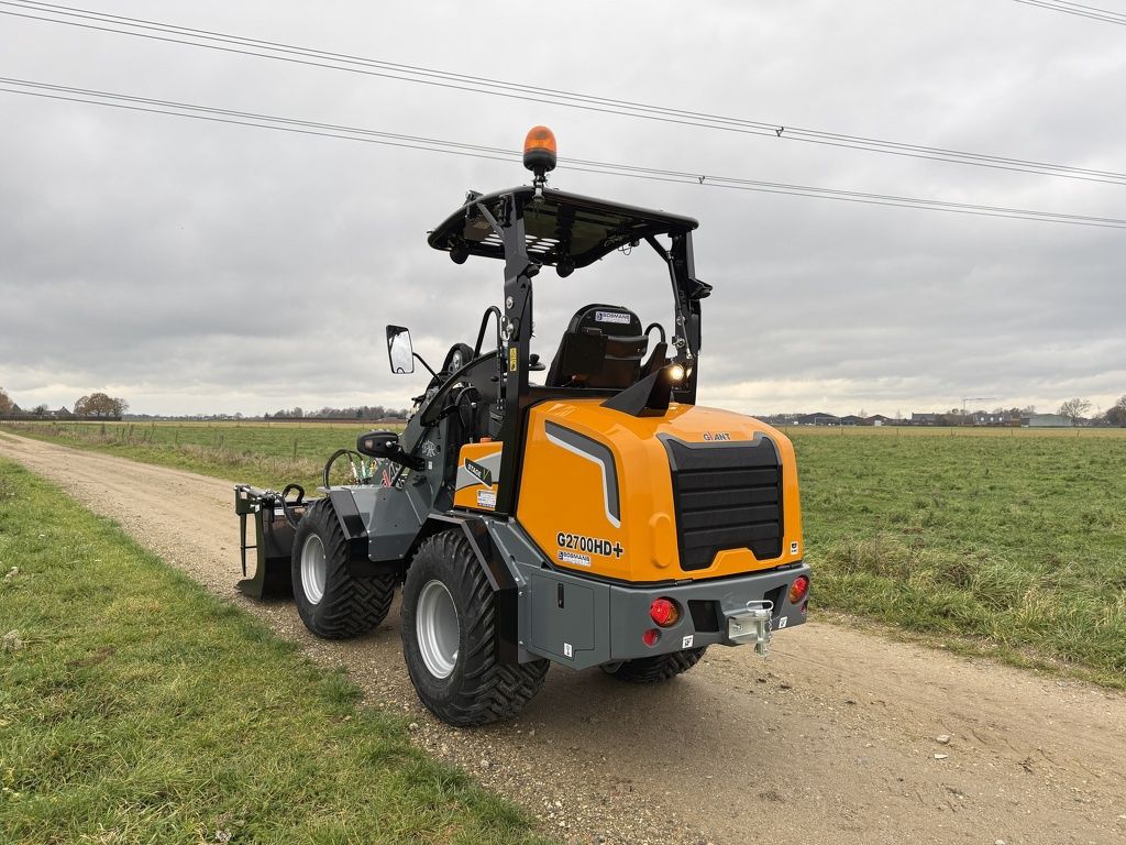 Giant G2700 HD + minishovel / kniklader NIEUW hoge mast