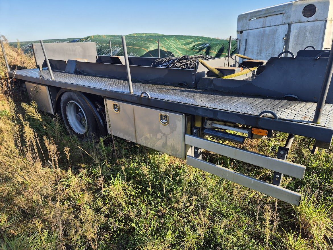 Bakkenwagen platte wagen enkelas met RVS onderbouwkisten