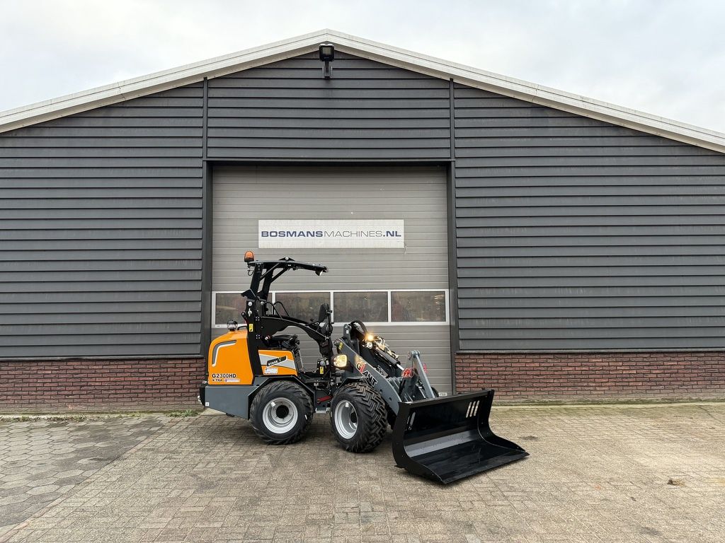 Giant G2300 X-TRA HD minishovel / kniklader NIEUW (met PRO-inching)