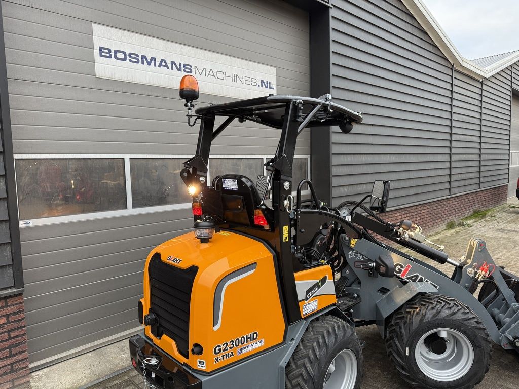 Giant G2300 X-TRA HD minishovel / kniklader NIEUW (met PRO-inching)