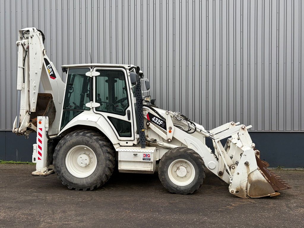 Caterpillar 432F2