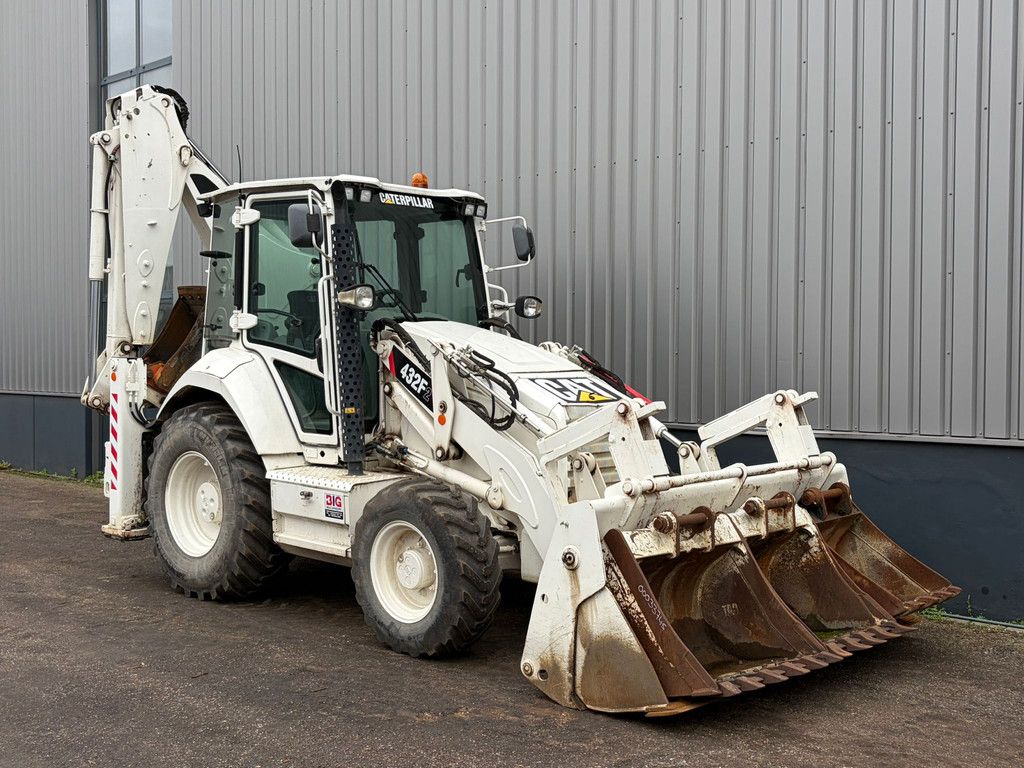 Caterpillar 432F2