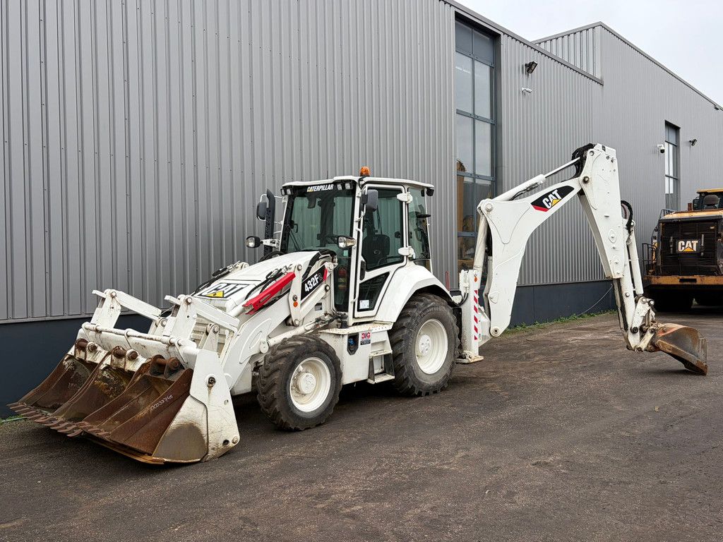 Caterpillar 432F2