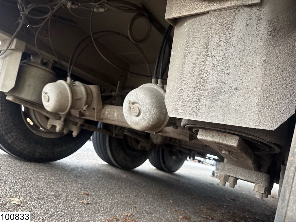 Benalu kipper 25.6 m3