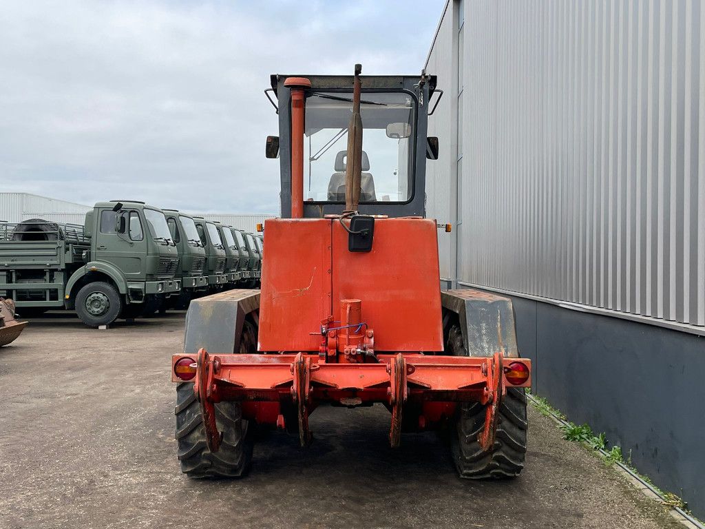 O & K F106A 6x6 Motor Grader