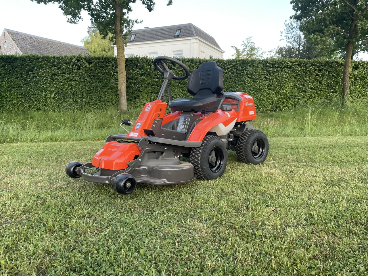 Husqvarna R214TC Comfort edition