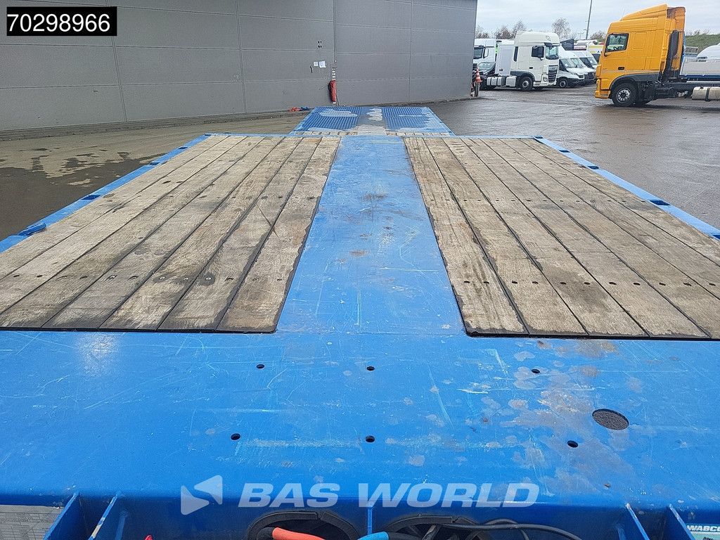 Broshuis 3ASD-18-30/0 Lift + Steering Axle Hydraulic Ramps