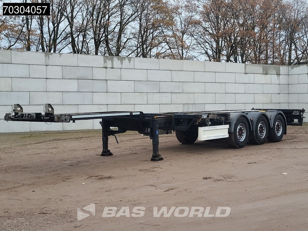 Renders 800 3 Achsen TUV 10/26 Multi 45'ft Lifting Axle