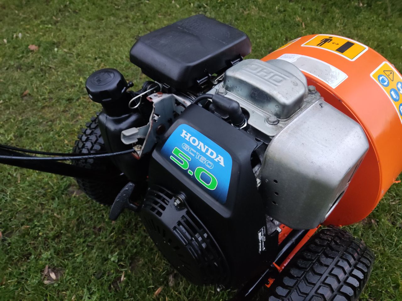 ELIET duwbladblazer (type BL 360, 5 pk HONDA, 50 m³/minuut)