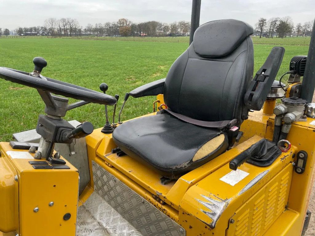 Knikmops 180 shovel loader