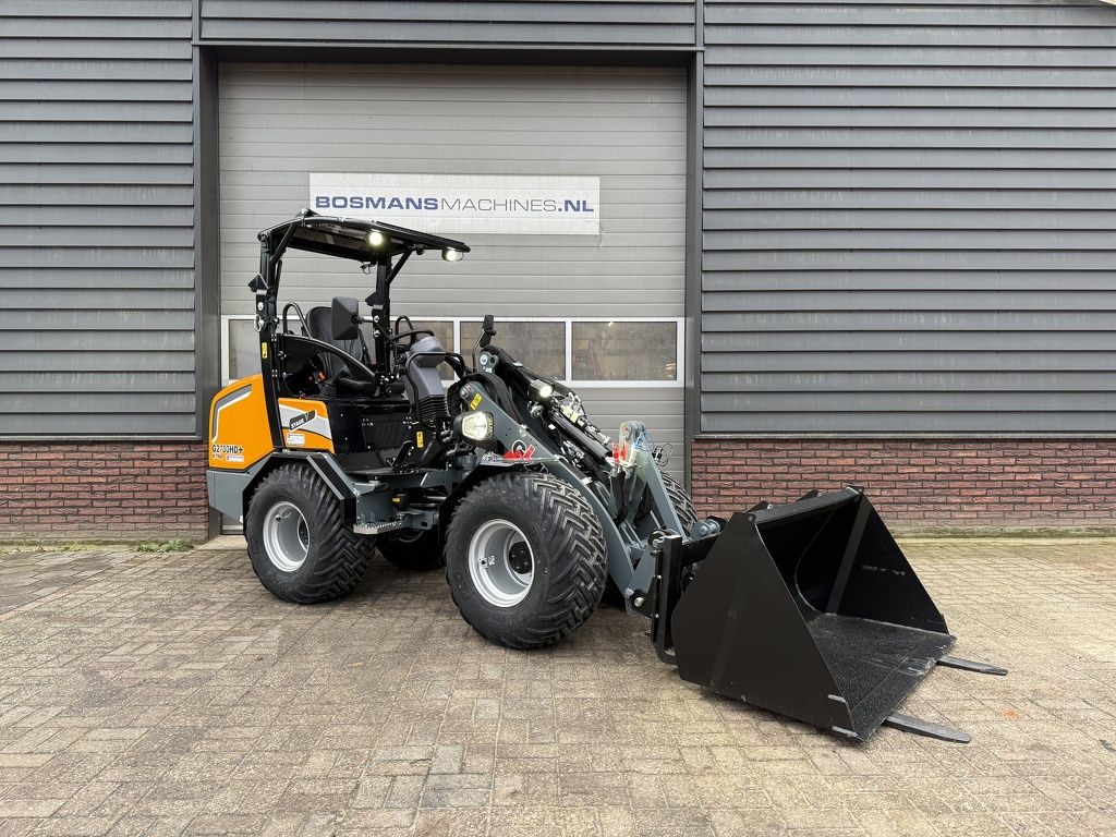 Giant G2700 X-TRA HD + shovel NIEUW (LED verlichting, kogeltrekhaak, pro inching)