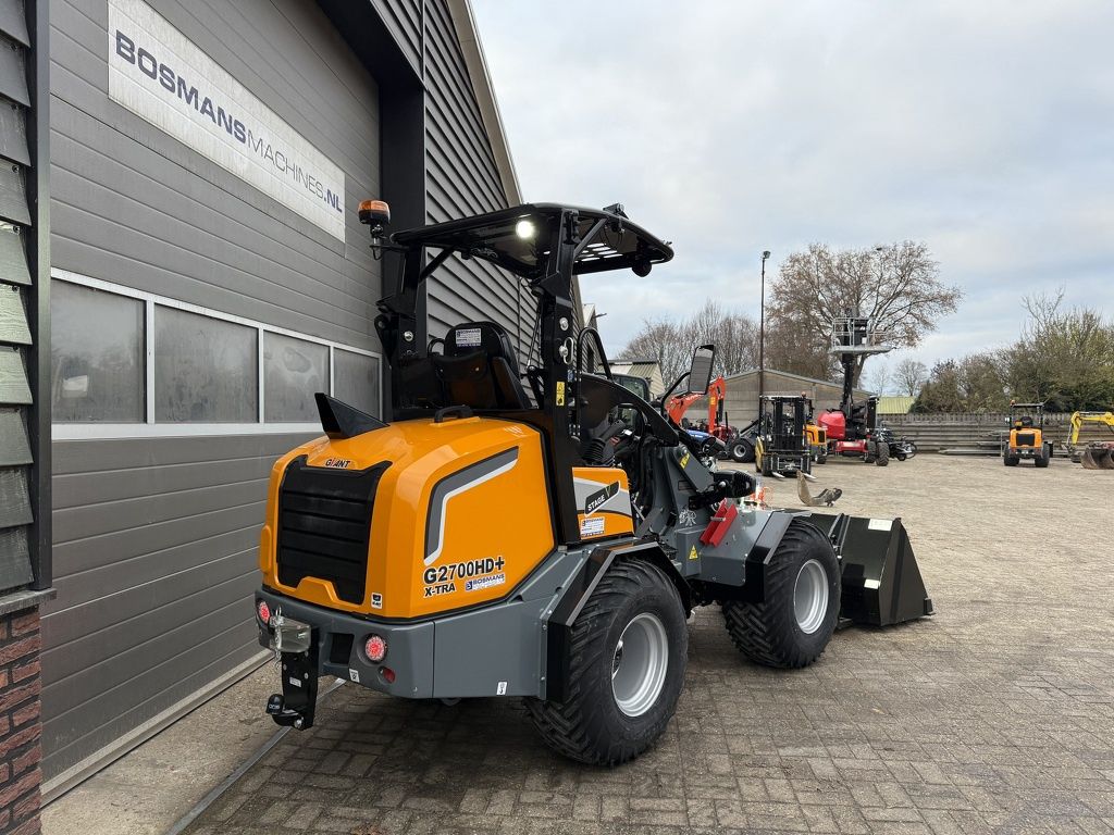 Giant G2700 X-TRA HD + shovel NIEUW (LED verlichting, kogeltrekhaak, pro inching)