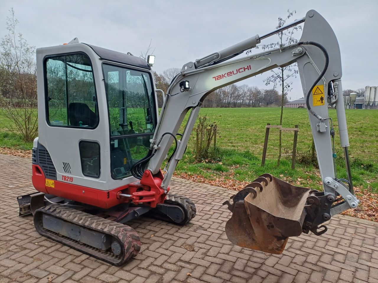 Takeuchi TB219 | bj 2019 | 3700uur | 3 bakken