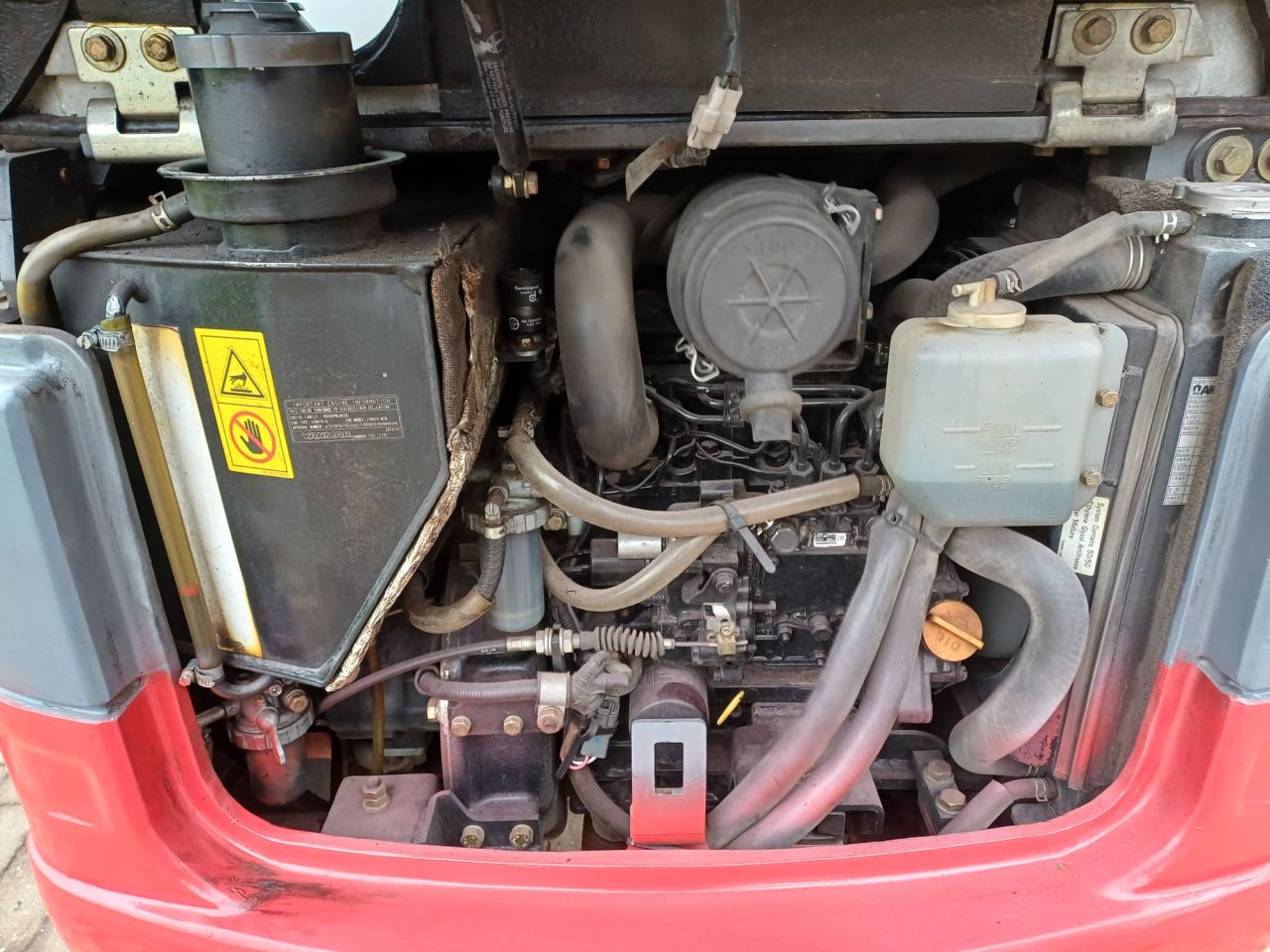 Takeuchi TB219 | bj 2019 | 3700uur | 3 bakken