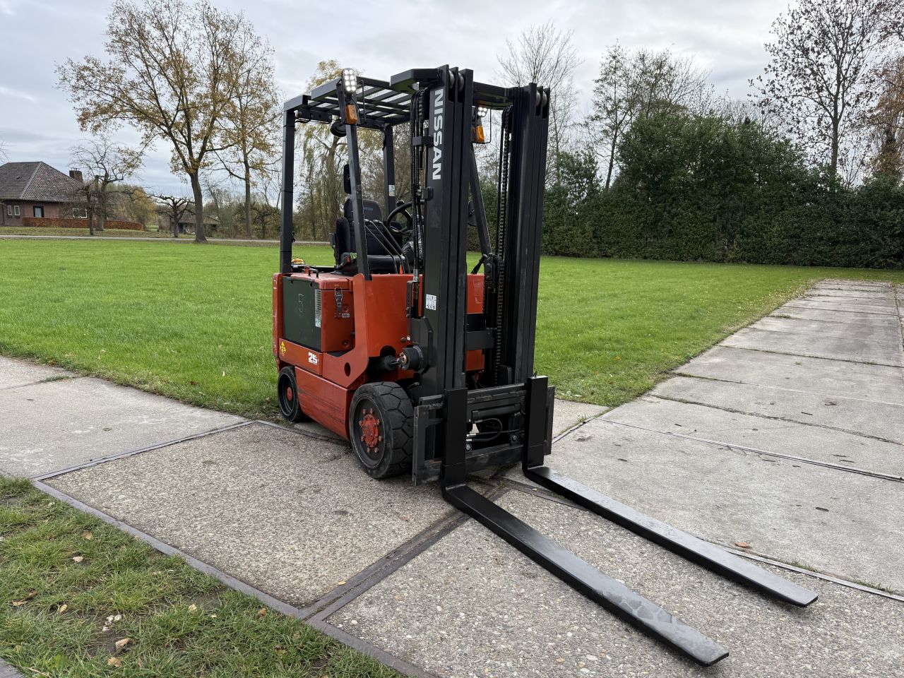 Nissan 2.5 ton elektrisch triplo 4.3M Sideshift 2019 accu