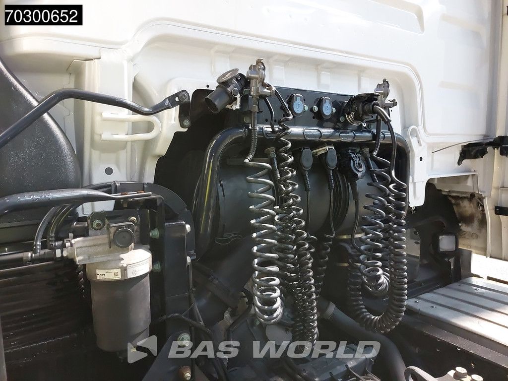 MAN TGX TGX 18.470 4X2 XLX Retarder 2xTanks