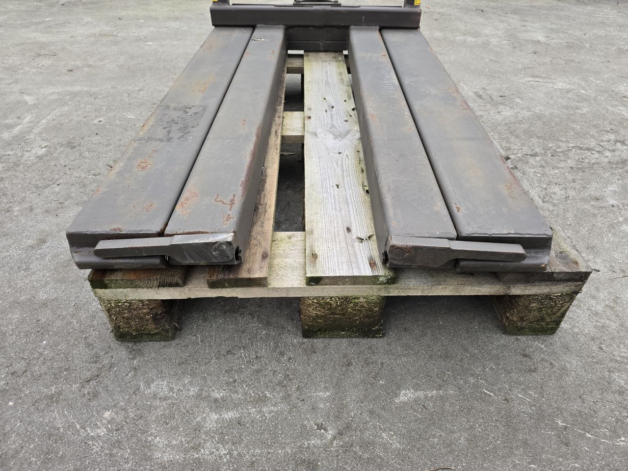 Norje hydraulische Kisten / vuilcontainer kantelaar kieper EPK-6