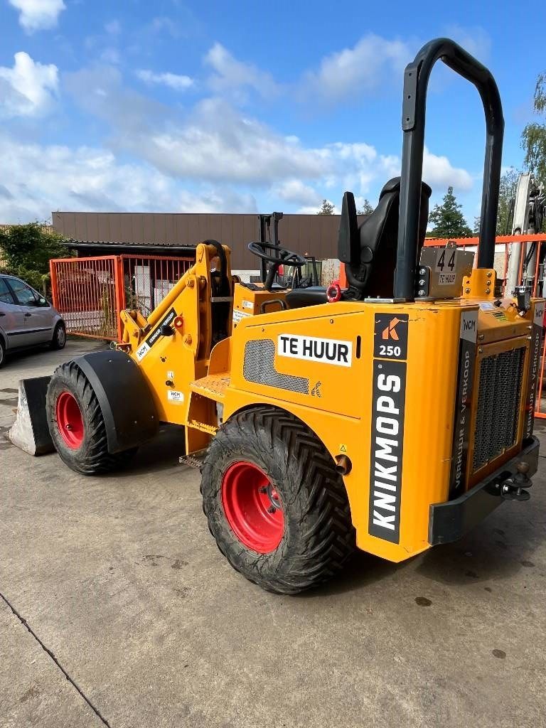 Knikmops KM 250